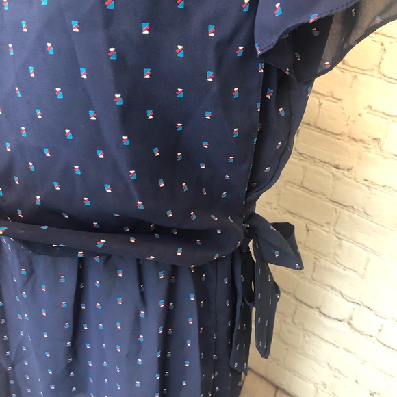 VINTAGE navy blue short sleeve dress - Picture 6 of 7